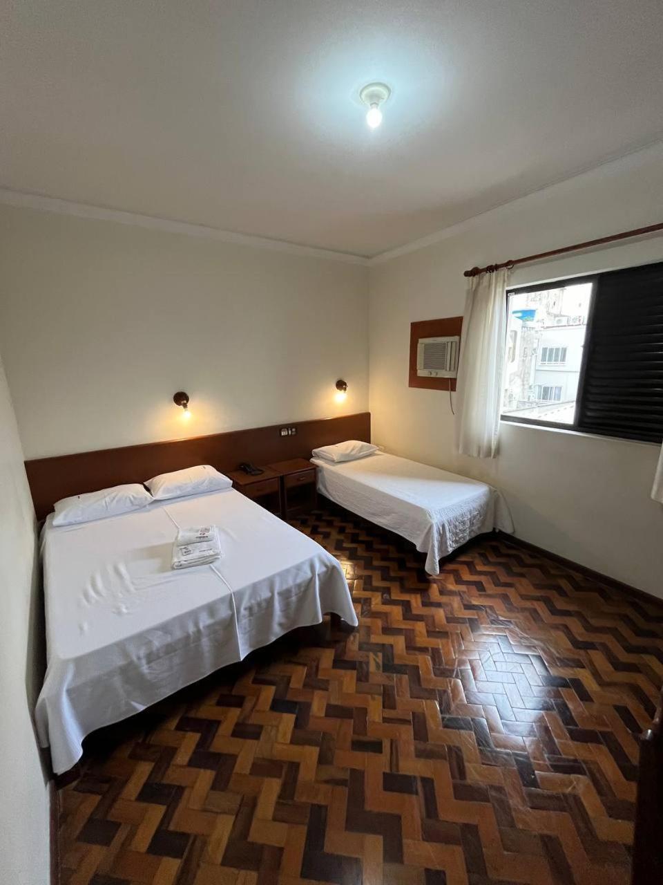 Acomodare Hotel- Sob Nova Direcao Tubarão Exterior foto